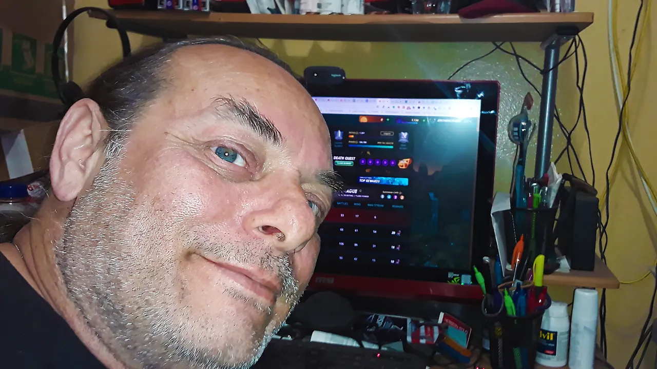 splinterlands, steemmonsters, gaming, community, holidays, christmas, movie premiere, hallmark, dtube, steem, streemie, video, gaming video, jeronimorubio, jeronimo rubio (173).jpg