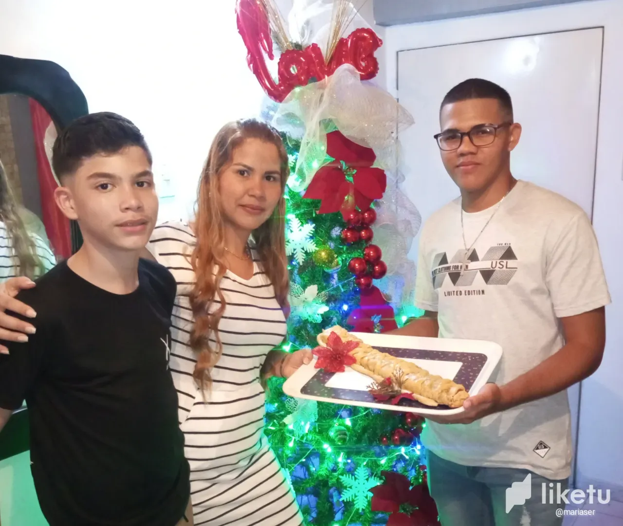 clqq2pf3g00ws8xszcl9580dk_GridArt_20231228_232425861.webp