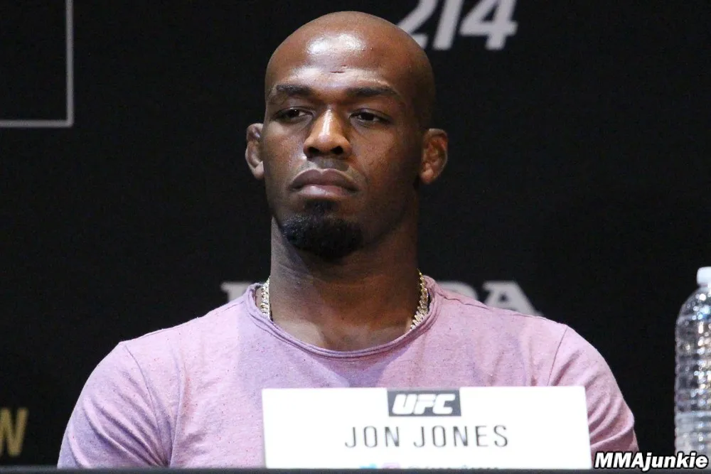 jon-jones-not-impressed-by-anthony-smiths-ufc-fight-night-138-performance.jpg