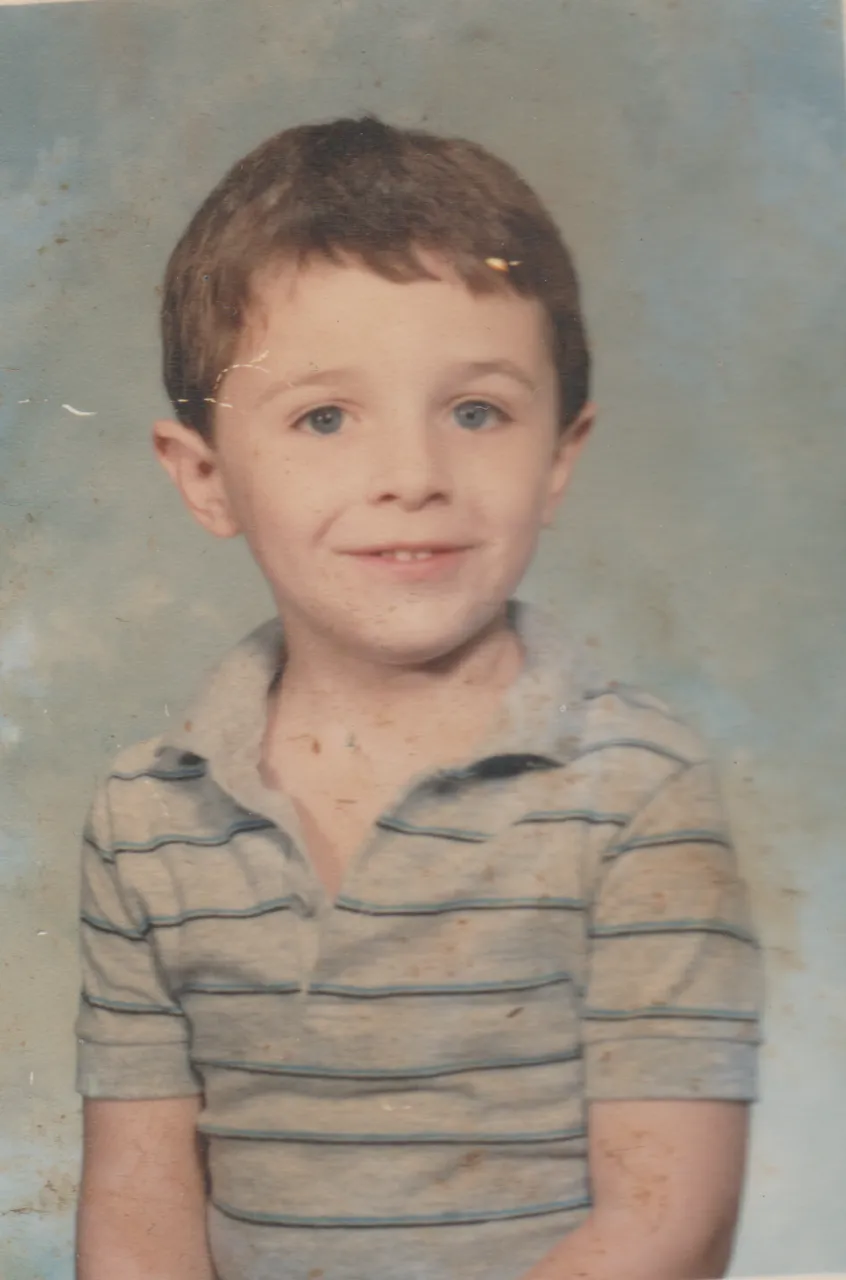1988-10 - Jody Gordon, 4.5 years old, not sure which month.png