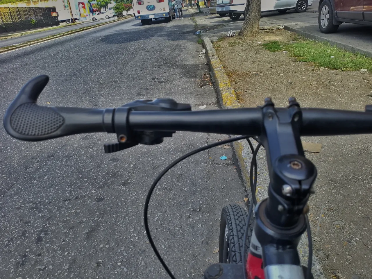 En bicicleta 🚲 por Barquisimeto para hablar de Hive