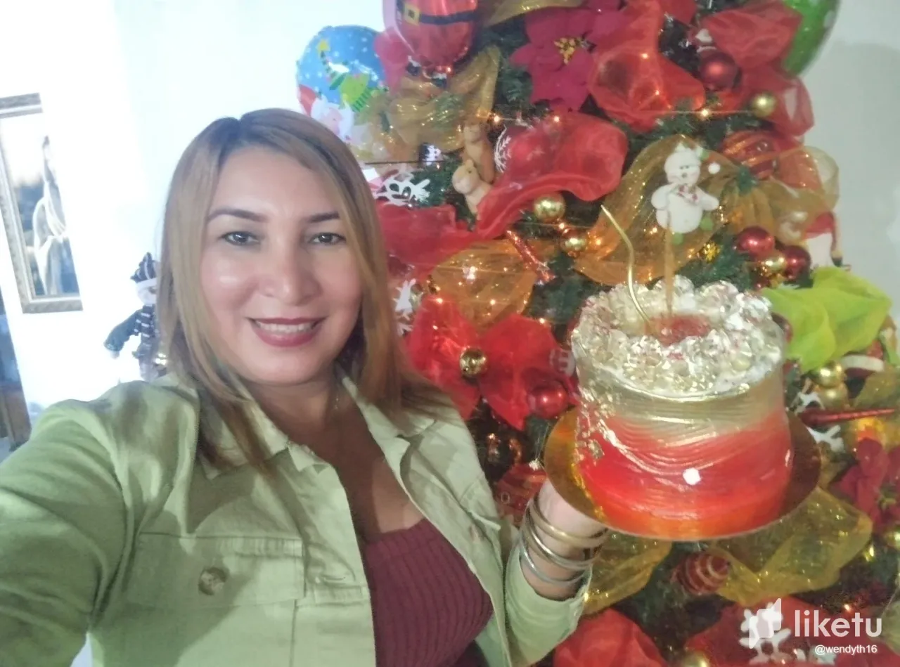 clprgsgo303m5bxszgydx0y6y_like4.webp