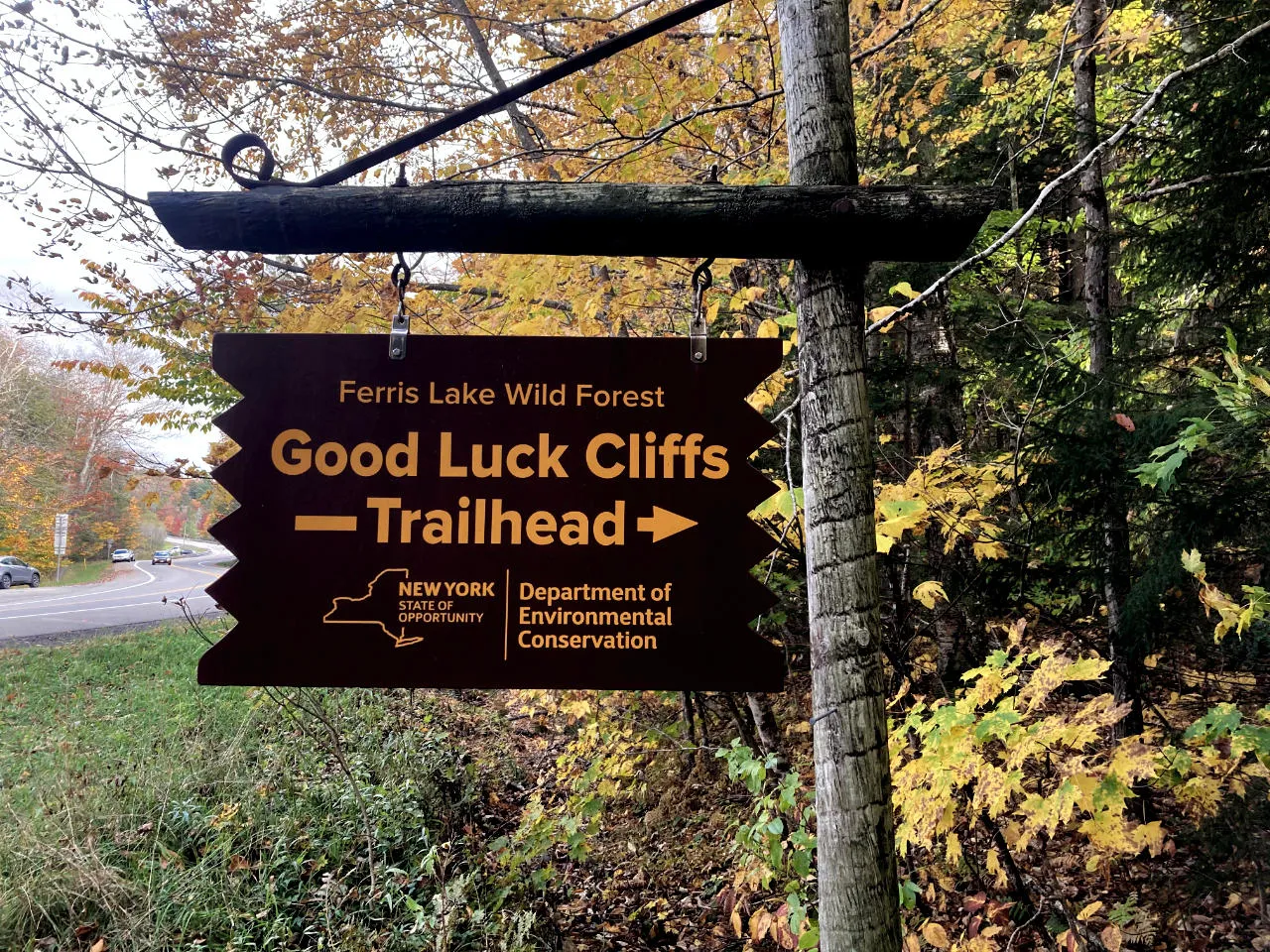 New York State trail marker sign for Good Luck Cliffs Trailhead