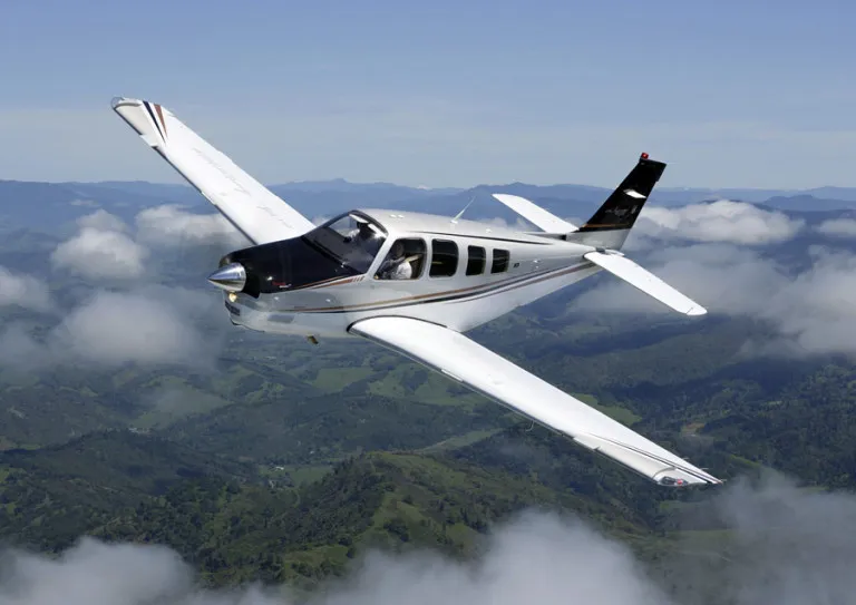 detail_Beechcraft-Bonanza-G36_900x636.jpg