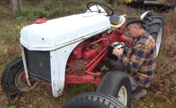 Installing-Battery-In-Ford-8N-Tractor.jpg