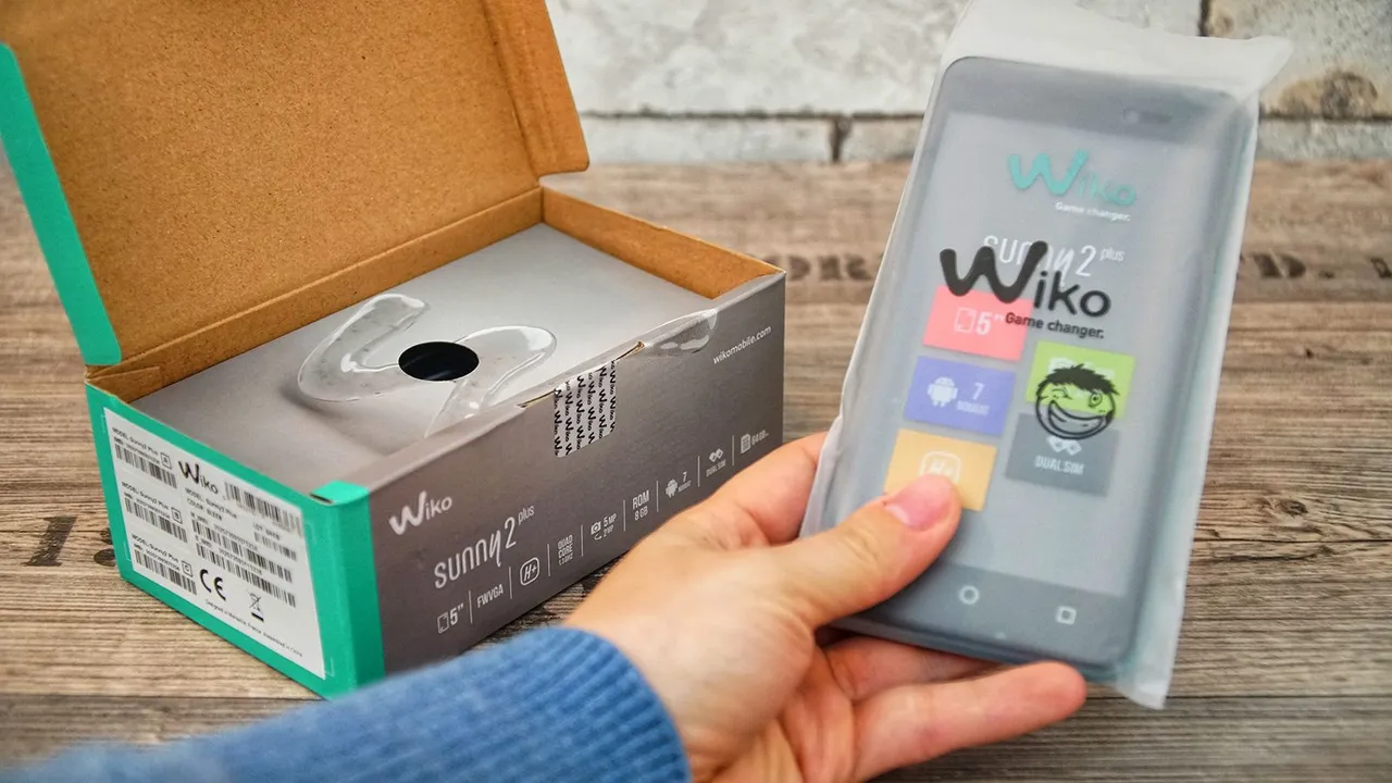 4_Wiko Sunny 2 Plus Unboxing.jpg