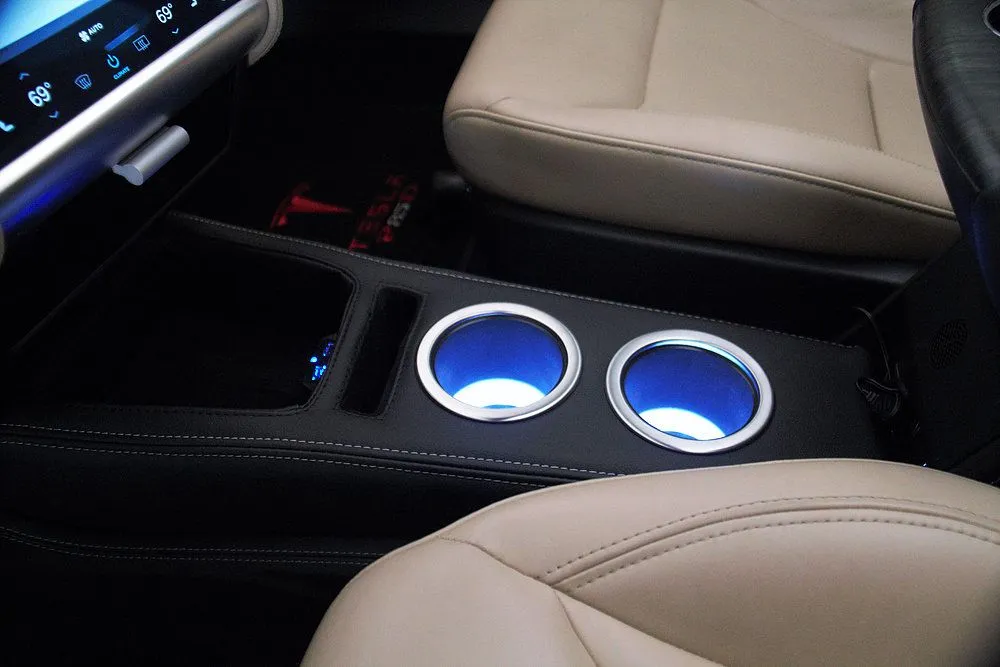 Tesla Front Console LED blue.jpg
