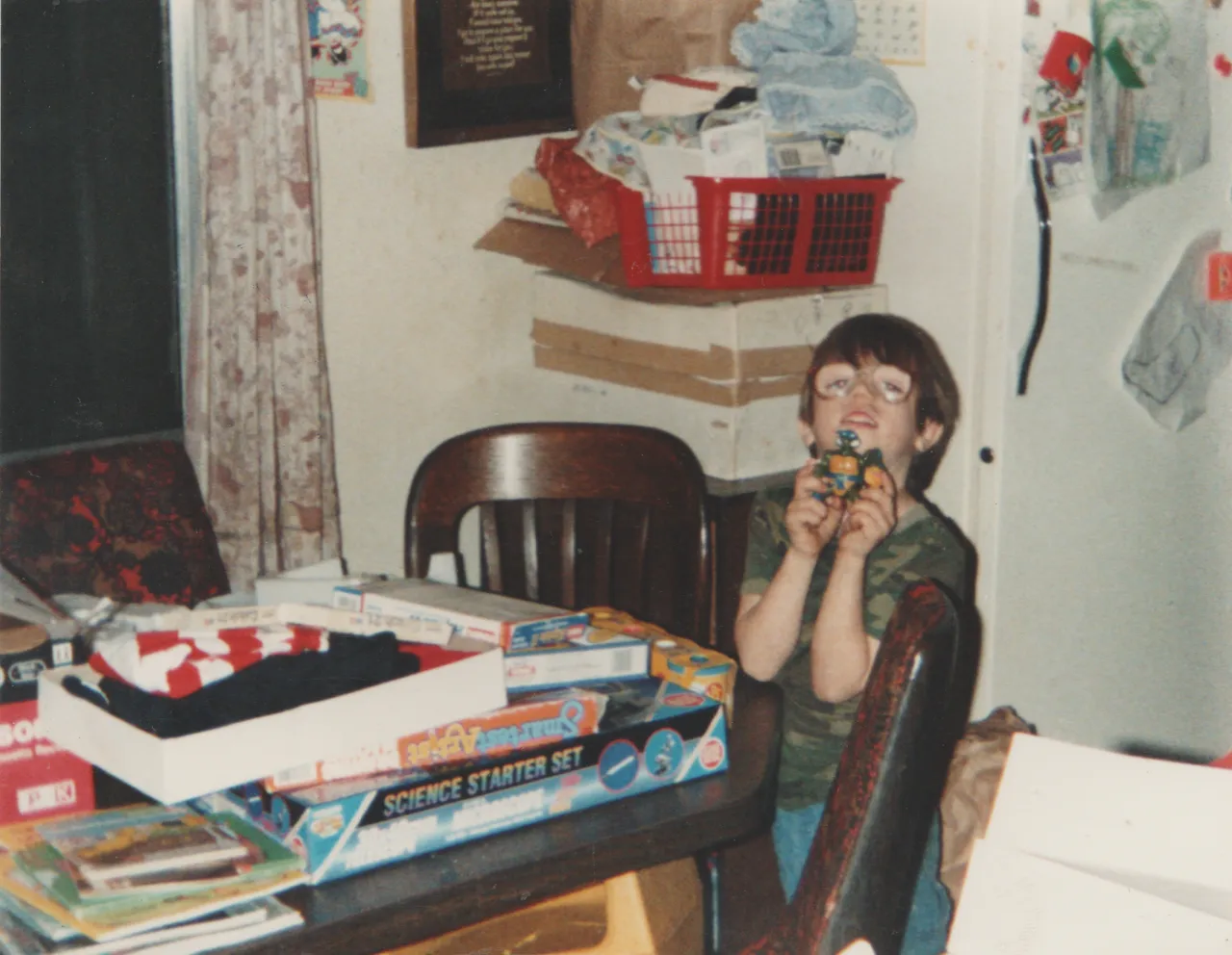 1991-12-25 - Wednesday - Christmas 1991 - Rick, Joey, TV, NES game, drawing on the wall, dresser-2.png