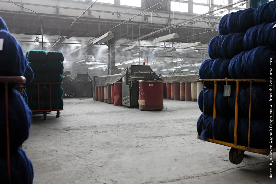 temporary warehouse of worsted semi-finished products