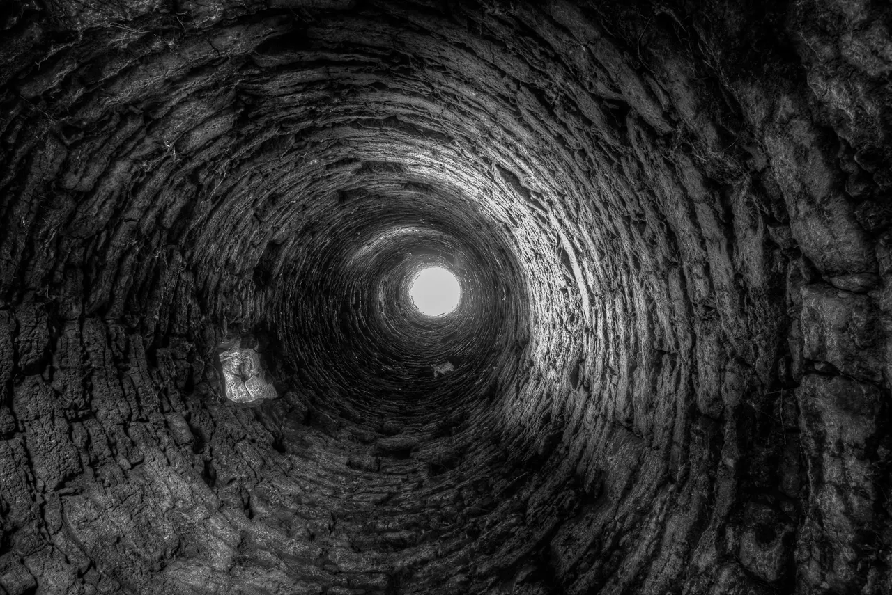 tunneloflight.jpg