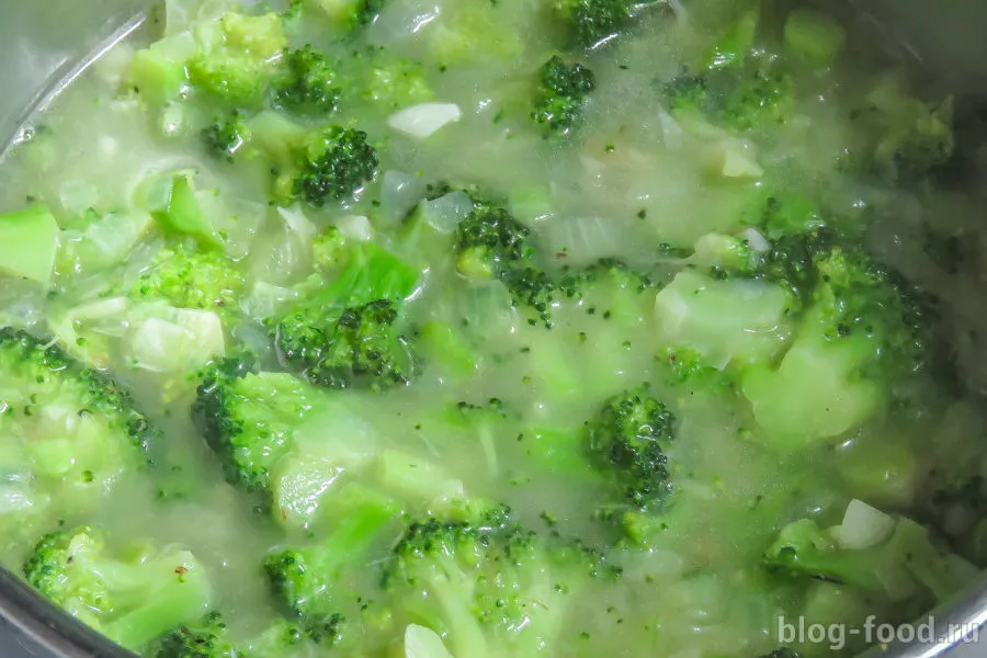 Broccoli cream soup