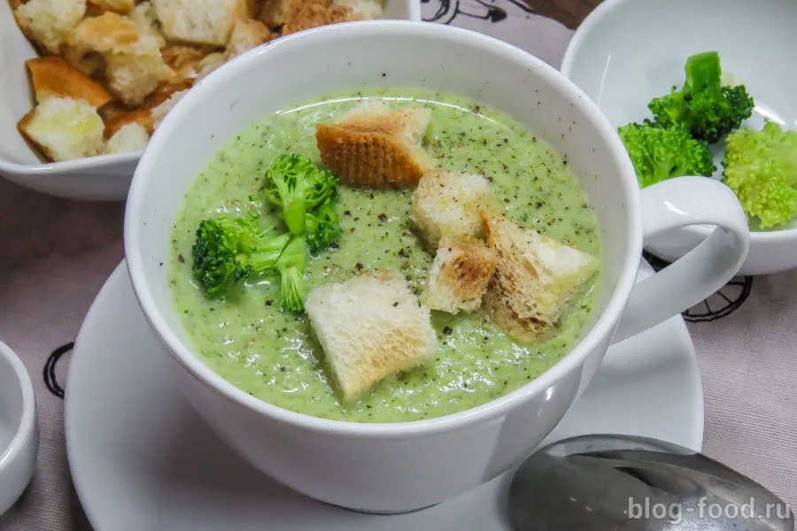 Broccoli cream soup