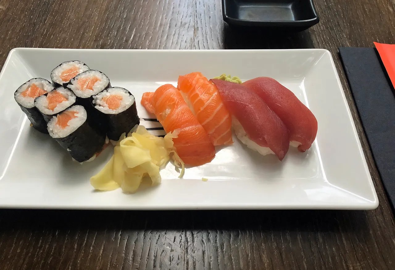 sushi.jpg