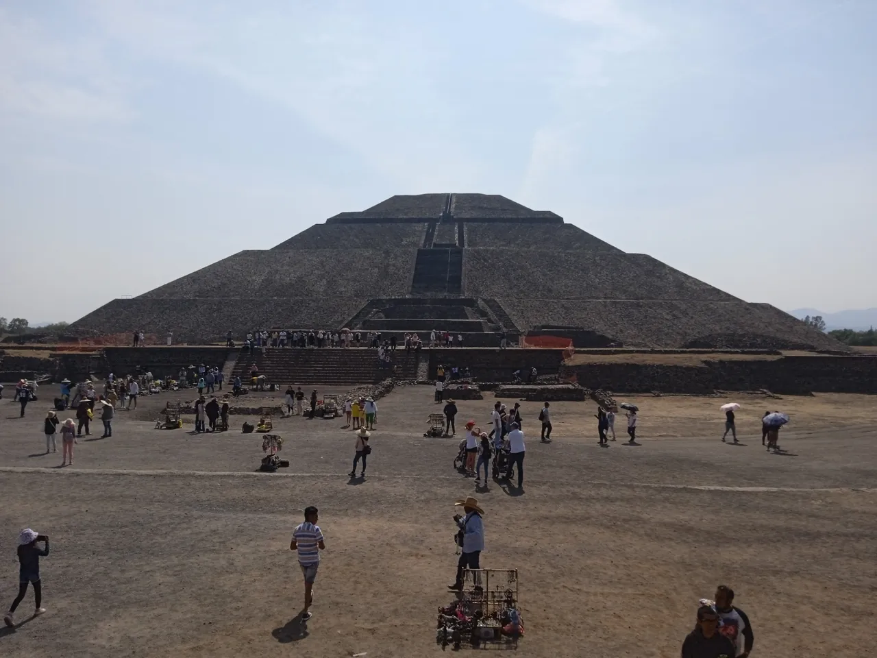 General view of the pyramide of the sun in Teotihuacan