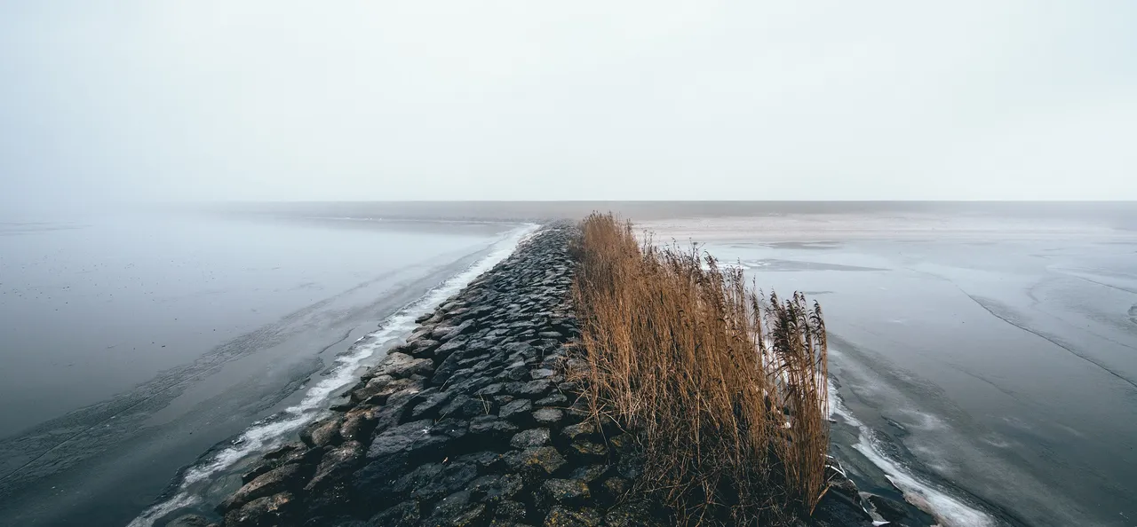 Panorama of the foggy breakwater!