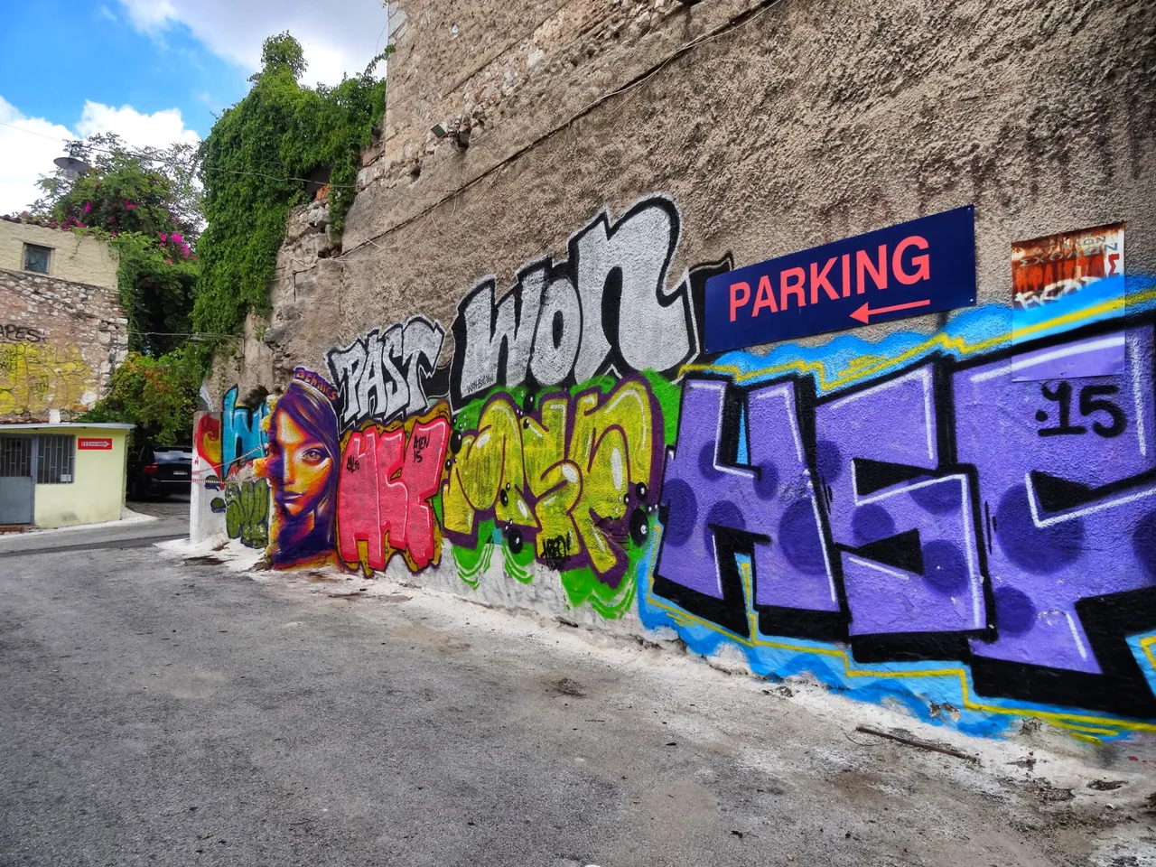 The ”Parking”-sign isn’t urban art