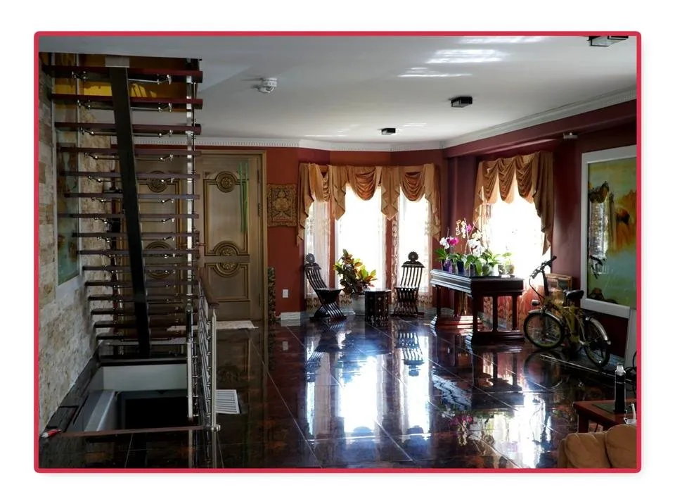 entrance.jpg