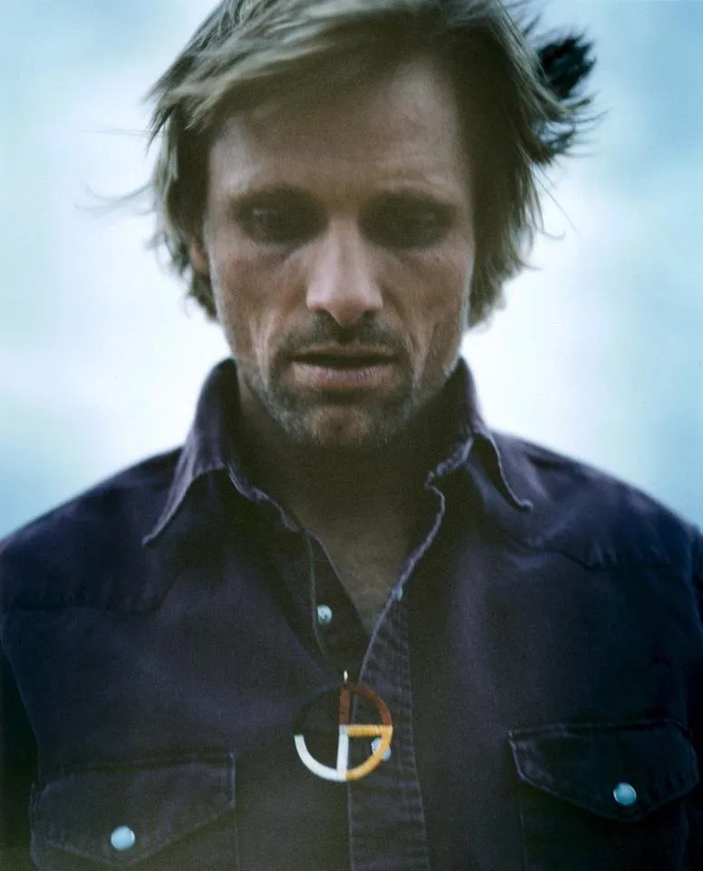 kinopoisk.ru-Viggo-Mortensen-1272731.jpg