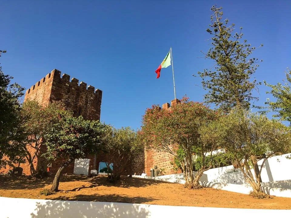 1_castle.jpg