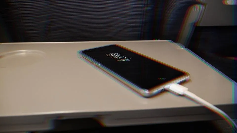cell phone train.JPG