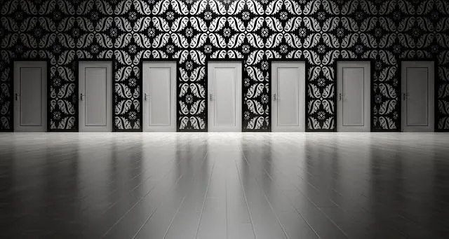 doors-1767559_640.jpg