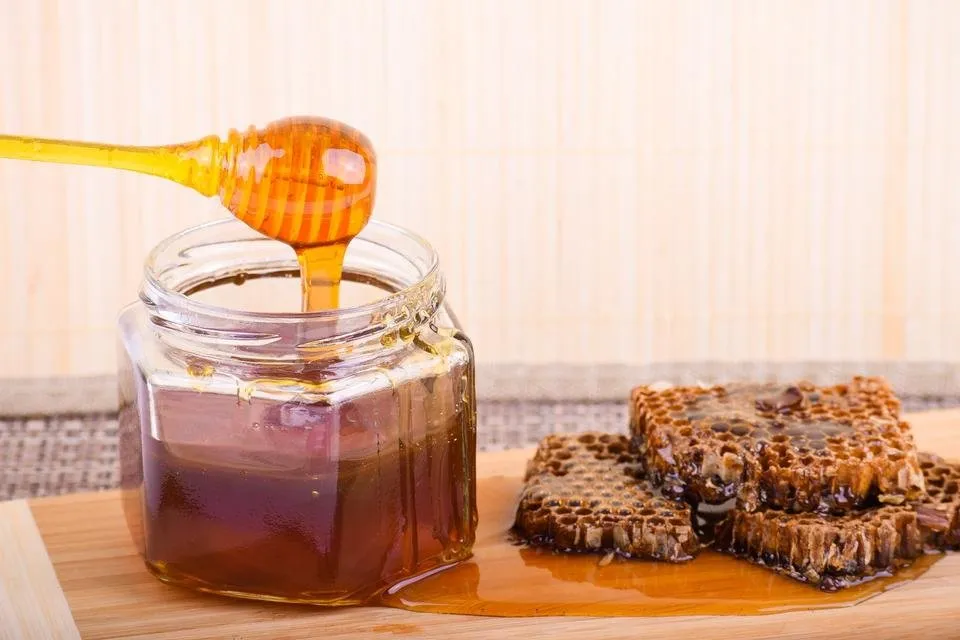 raw honey.jpg