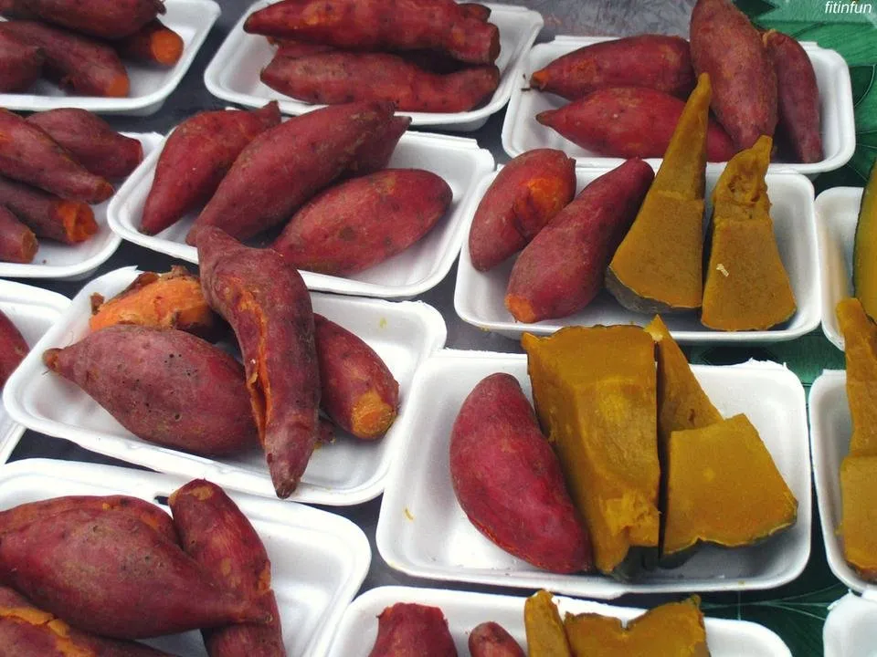 20 rts steamed Sweet potatoes and pumpkin Bangkok Thailand food fitinfun.jpg
