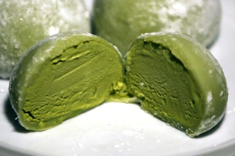 green tea mochie 3.jpg