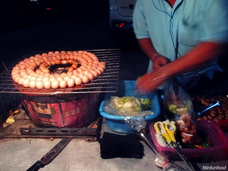 65 rts bangkok porkballs delivery fitinfunfood.jpg