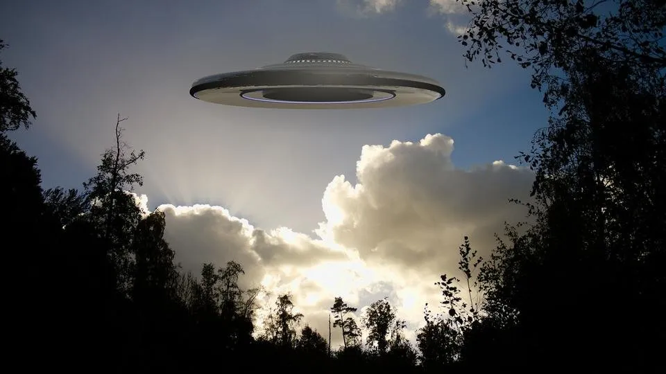 ufo-1784349.jpg