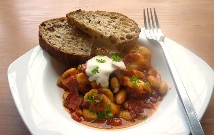 Chorizo monkfish and white bean stew thing.jpg