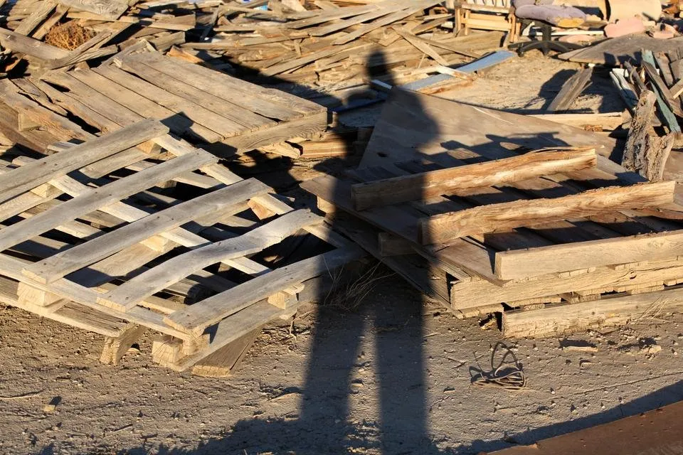 pallets.jpg