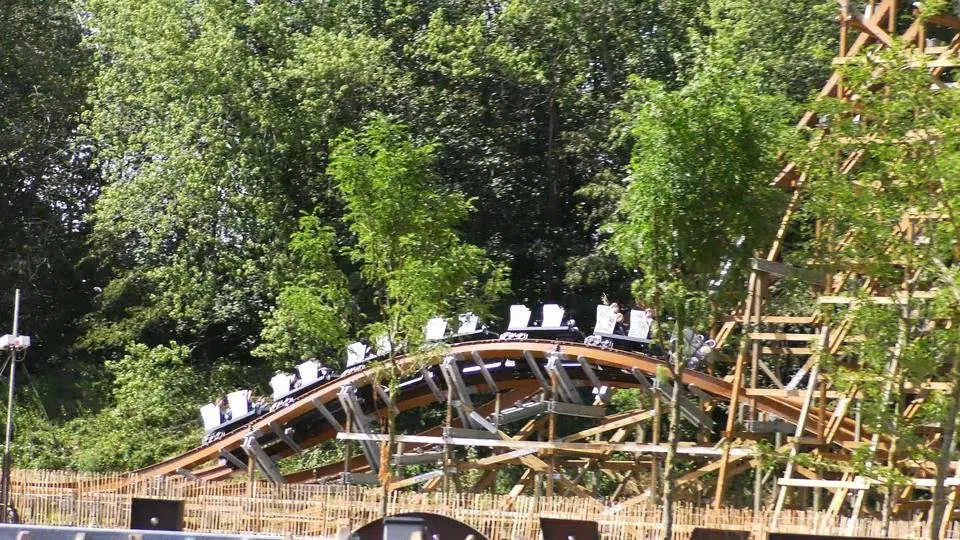 Ride Check - Untamed @ Walibi Holland - Ein Hybrides Meisterwerk (4K - 60p).mp4_snapshot_07.35_[2019.08.11_16.55.12].jpg