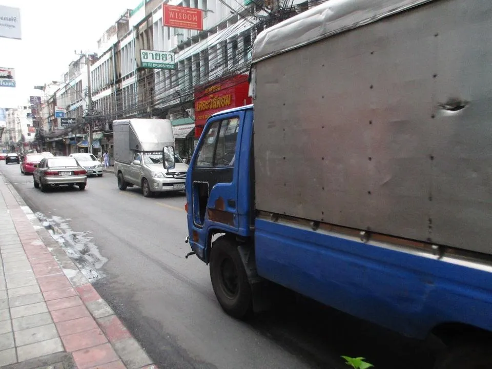 d vehicle traffic fitinfun.JPG