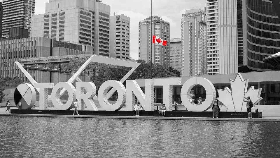 toronto greyscale.jpg