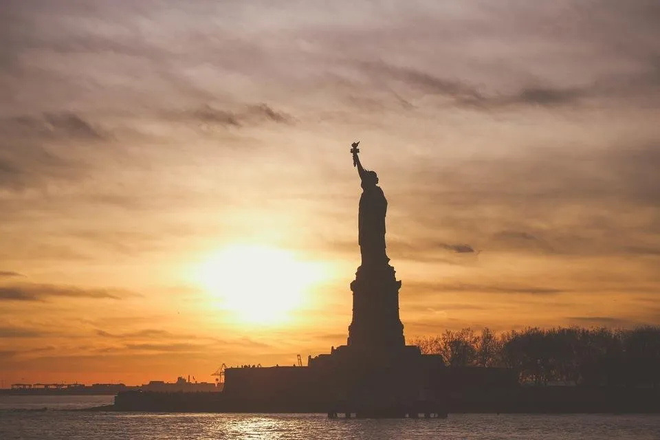 statue-of-liberty-1210001_1920.jpg