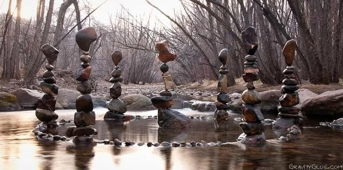 Gravity-glue-circle-of-rocks.jpg