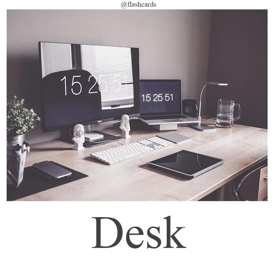 Desk.jpg