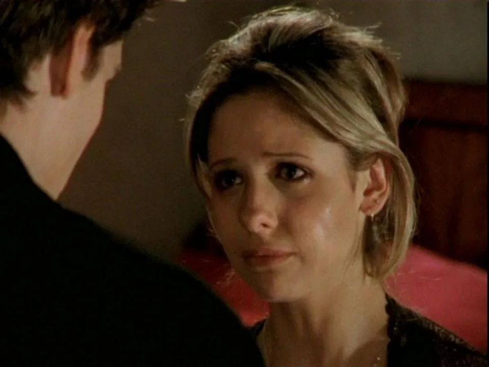 angel-makes-buffy-cry-in-innocence.jpg