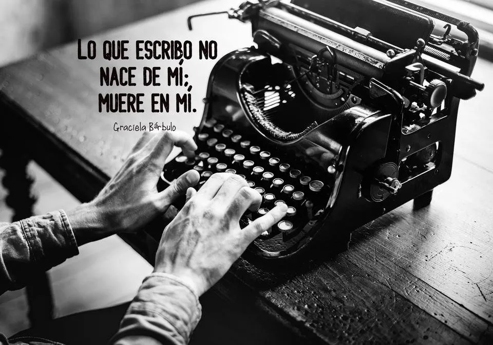 Lo que escribo no nace de mí typewriter-2242164_1920 (1).jpg