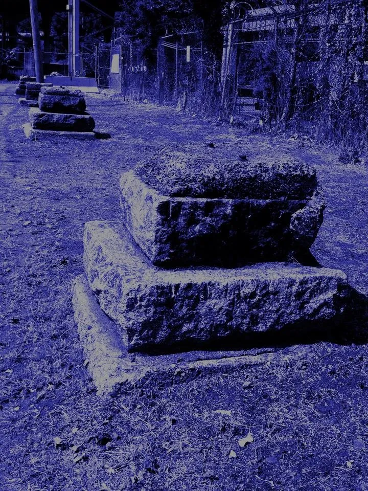 monolinths purple.jpg