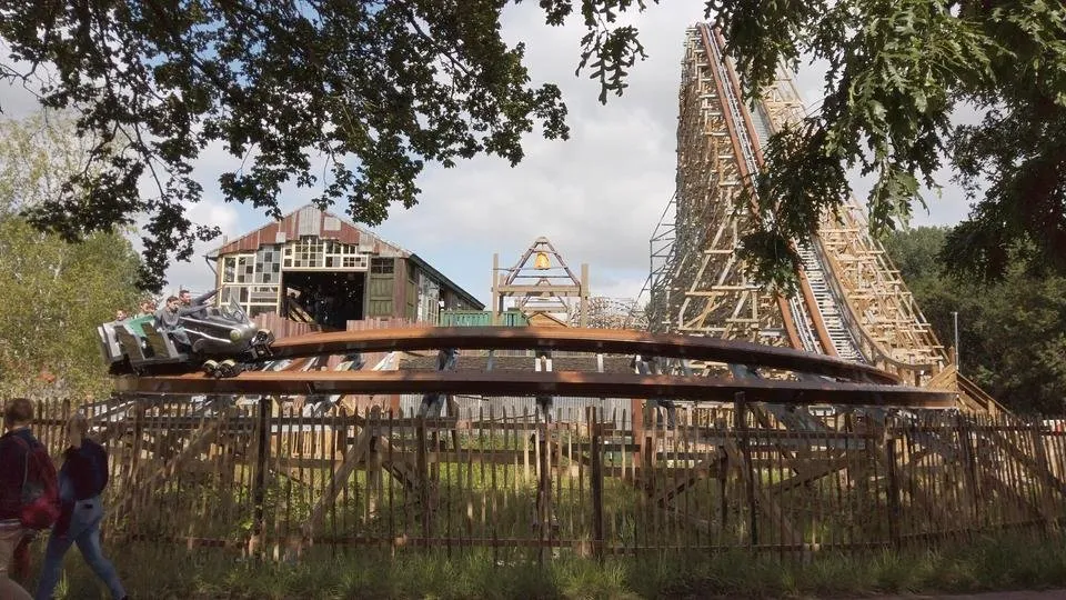 Ride Check - Untamed @ Walibi Holland - Ein Hybrides Meisterwerk (4K - 60p).mp4_snapshot_05.18_[2019.08.11_16.35.10].jpg