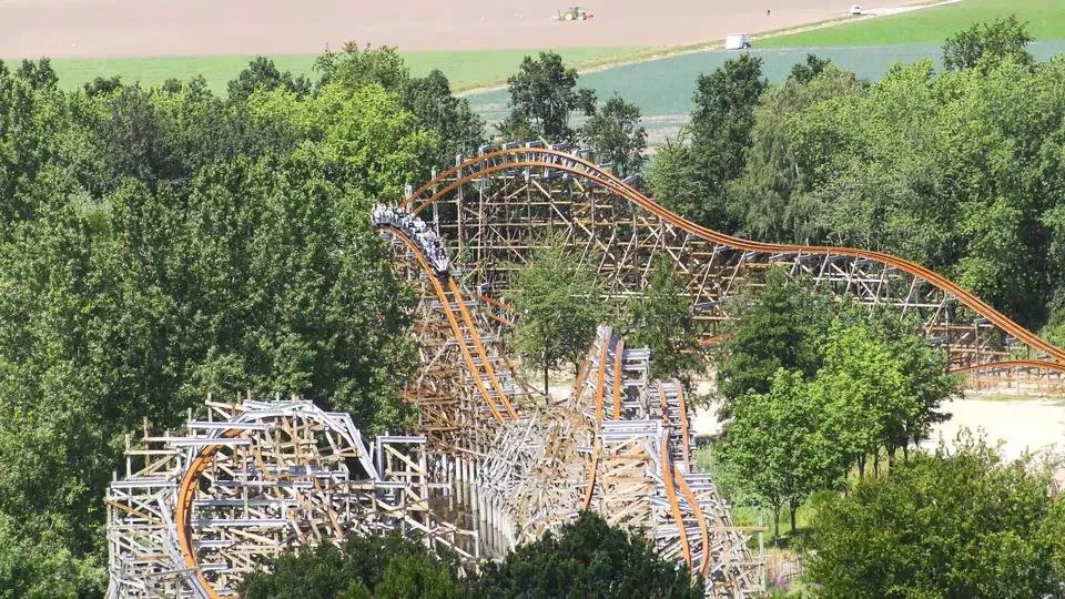 Ride Check - Untamed @ Walibi Holland - Ein Hybrides Meisterwerk (4K - 60p).mp4_snapshot_06.43_[2019.08.11_16.42.56].jpg