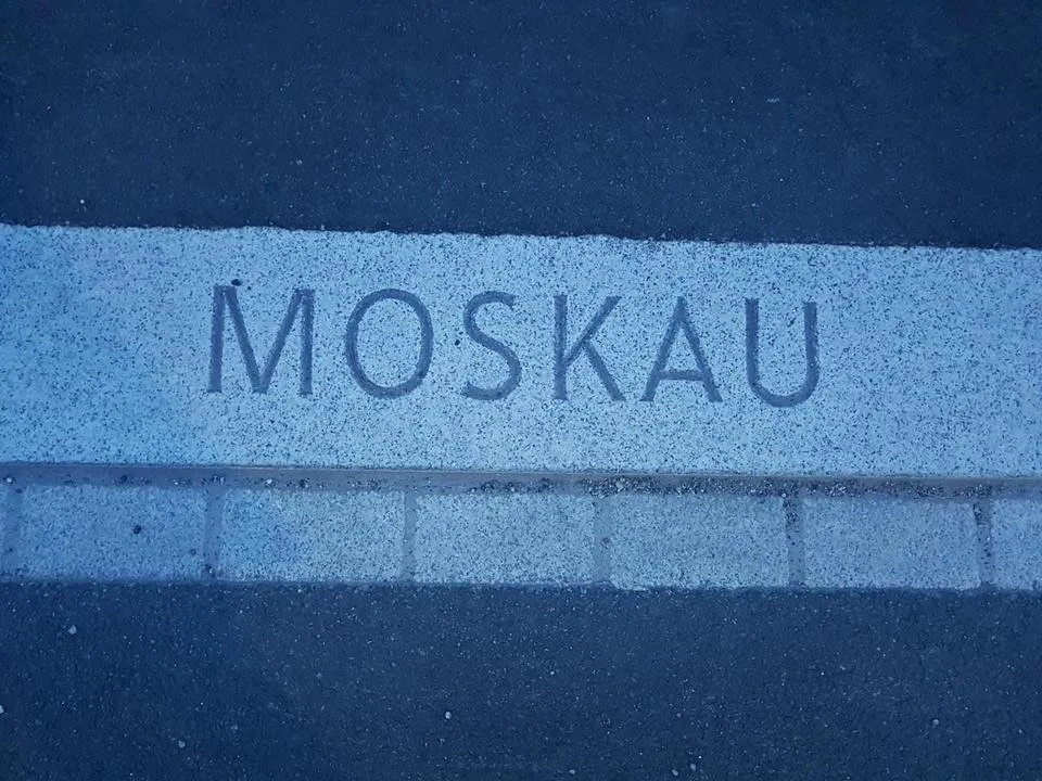 moskau-randstein.jpeg