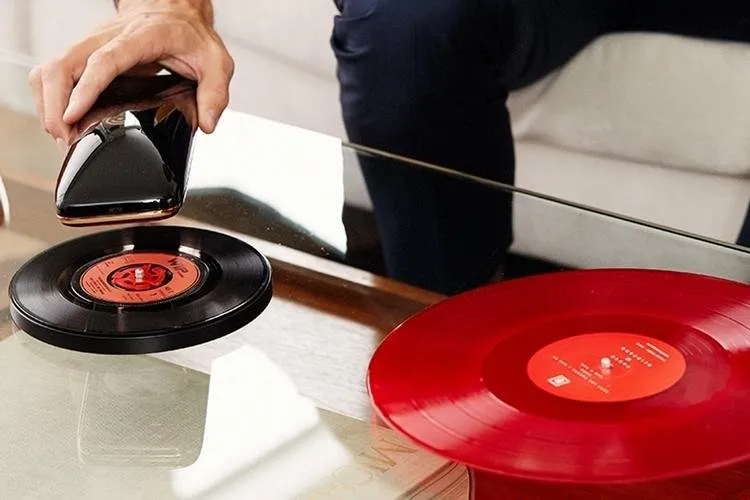 love-smart-turntable-4.jpg