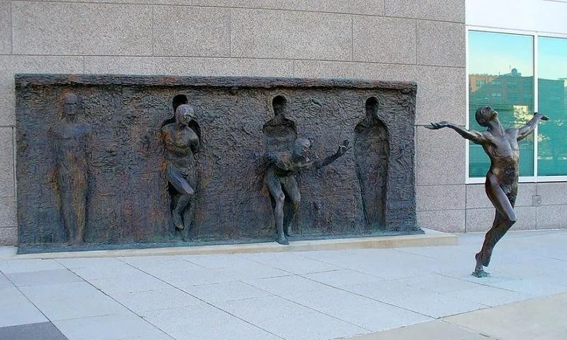 worlds-most-creative-statues-6.jpg