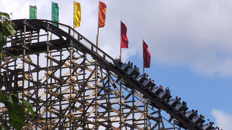 Ride Check - Untamed @ Walibi Holland - Ein Hybrides Meisterwerk (4K - 60p).mp4_snapshot_05.38_[2019.08.11_16.36.29].jpg