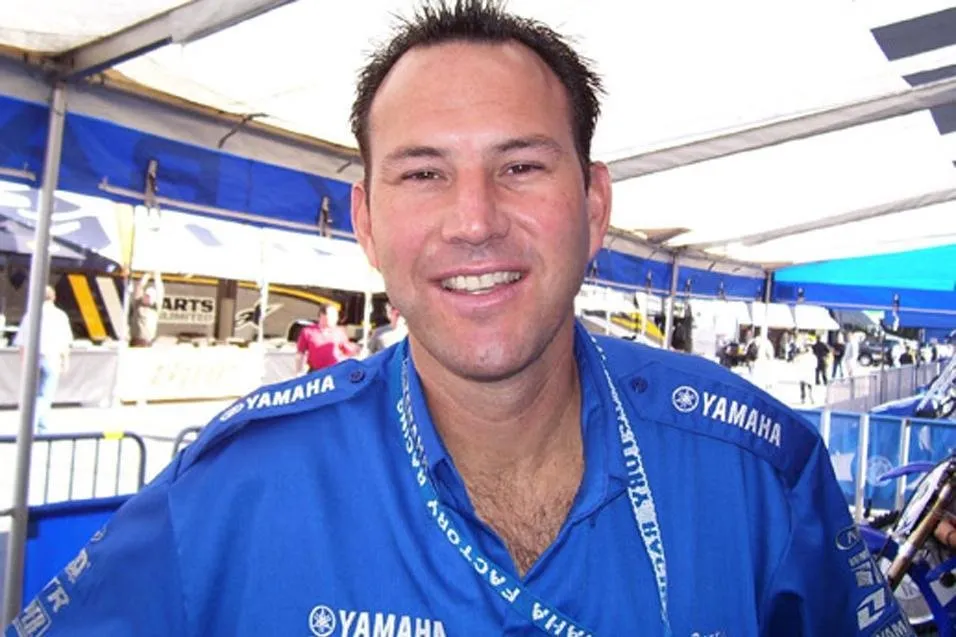12726_carjim_perry.jpg