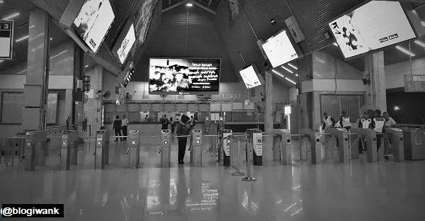architecturalphotography-iphone-patung-museumnas1.jpg