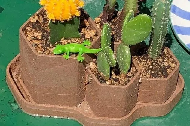 3DGardenPot6 (2).jpg
